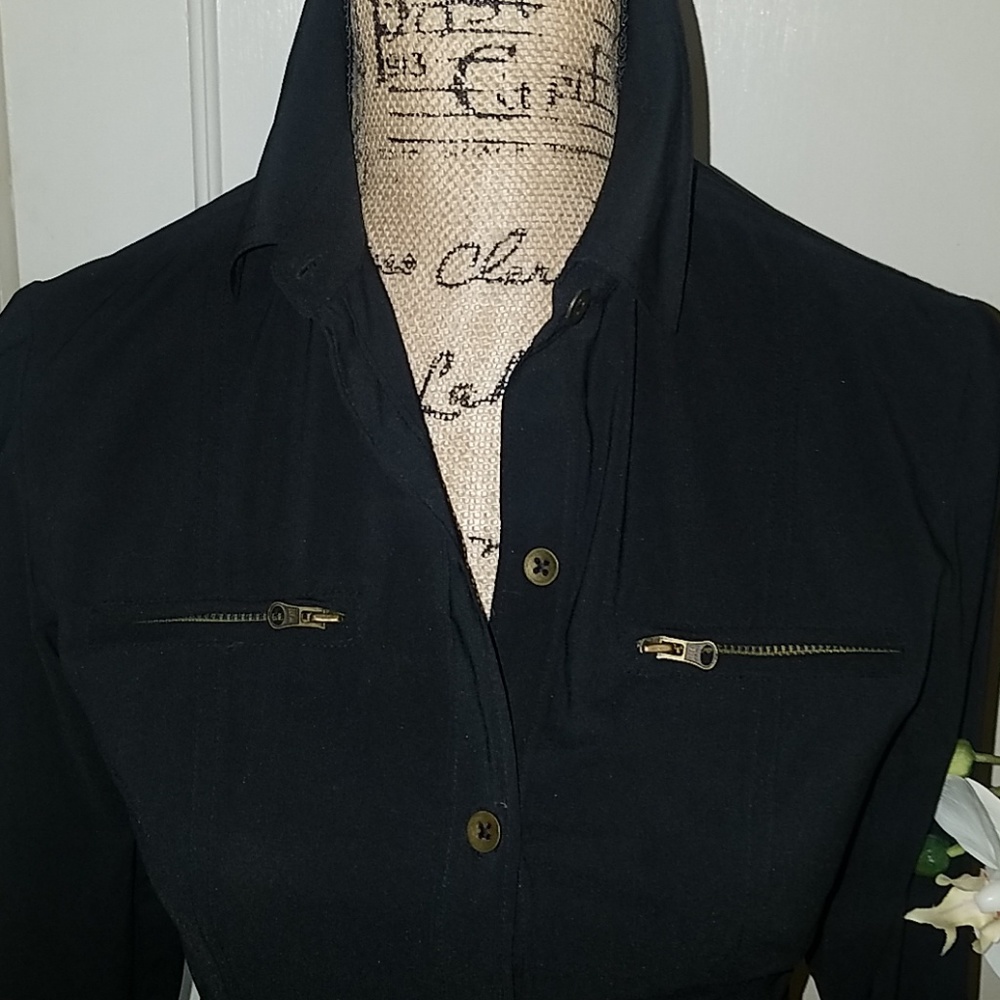 Sold----Express Top - Picture 2 of 8